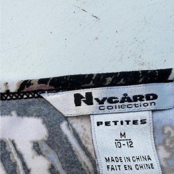 Y2k Abstract Print V-Neck Women's Top - Picture 3 of 5